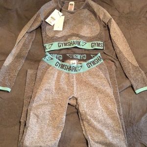 Gymshark teal/grey set